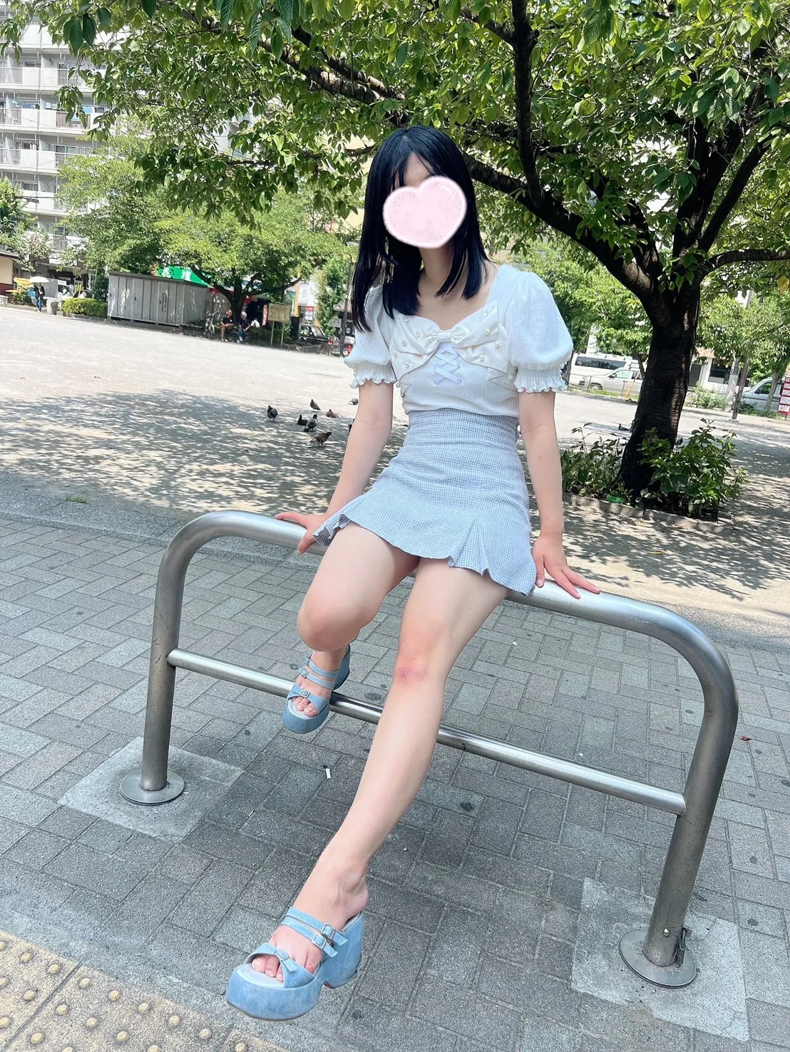にこ『業界経験なし！笑顔が可愛い純朴系美少女』