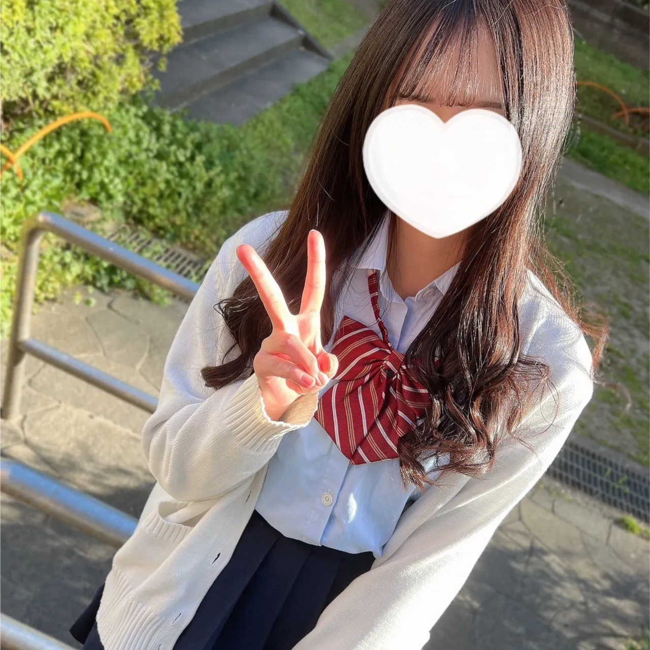 ふうか『内勤べた褒め目指せ坂道グループデビューな超美少女』