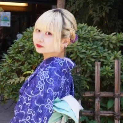 湊リンネ