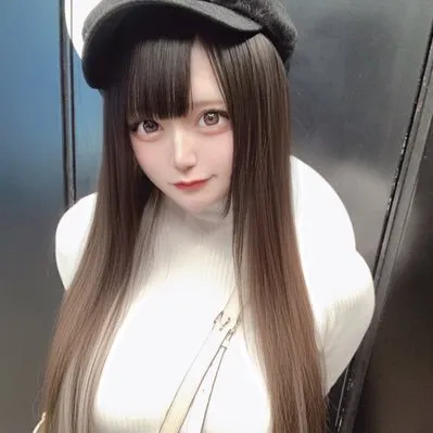 白雪える