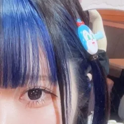 ゥュ