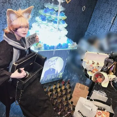 月神ねる