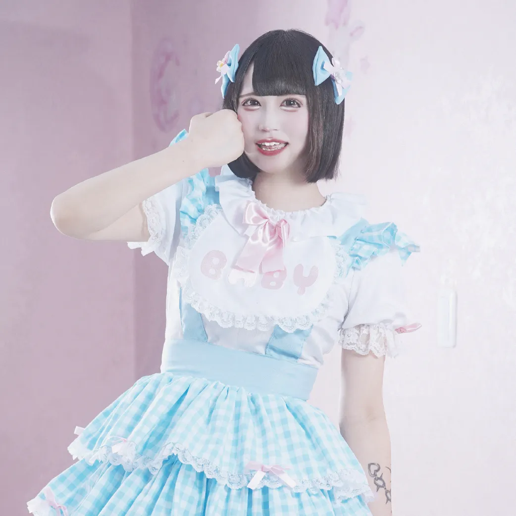 殴ル
