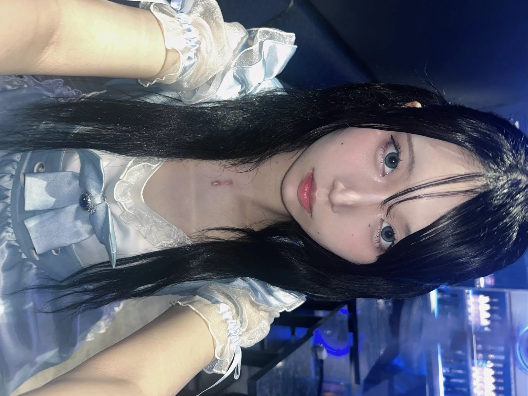 ニナニ