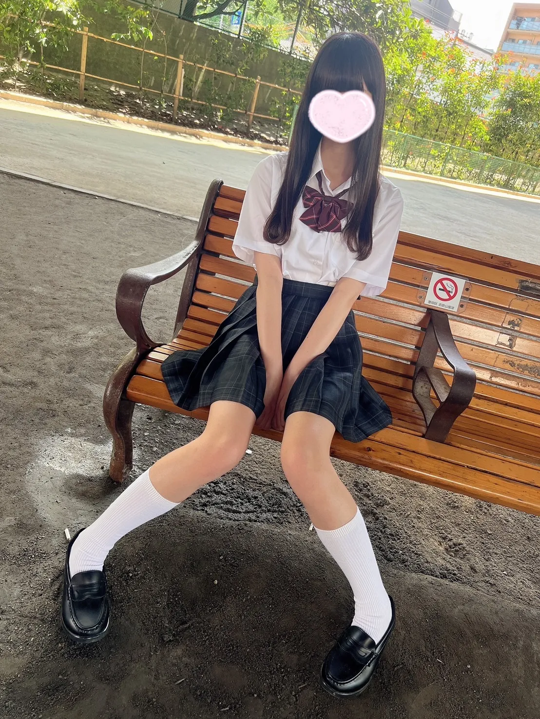 りん『すべて完全未経験‼清楚系小柄美少女』
