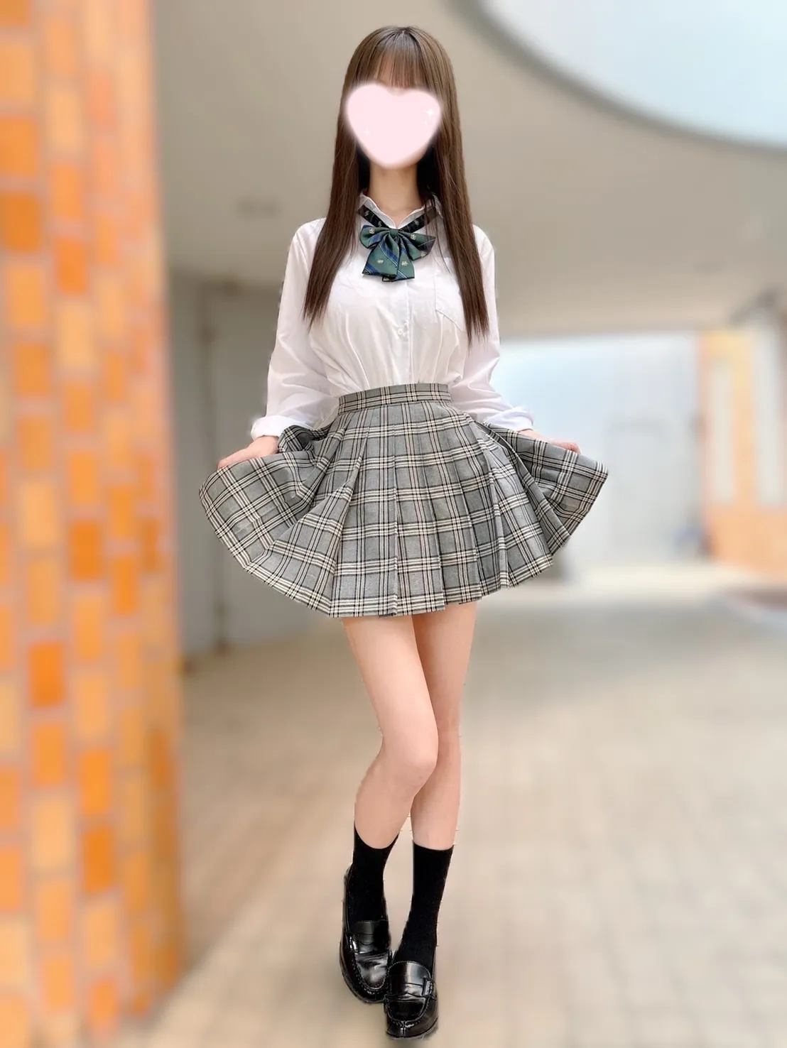 みな