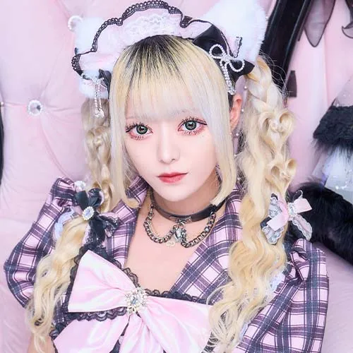 綴まりん