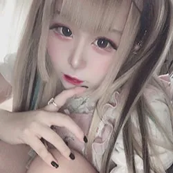 ももあ