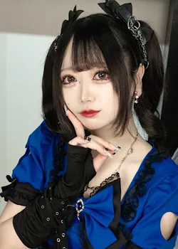 衣装が新しく、さらに可愛くなりました☆