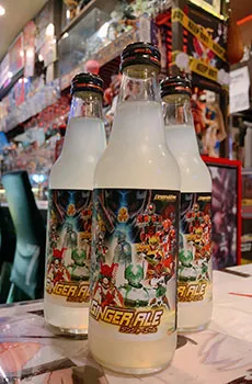 中洲の愛されるアニソンカフェ、ジオンの衣装が新しくなりました！
