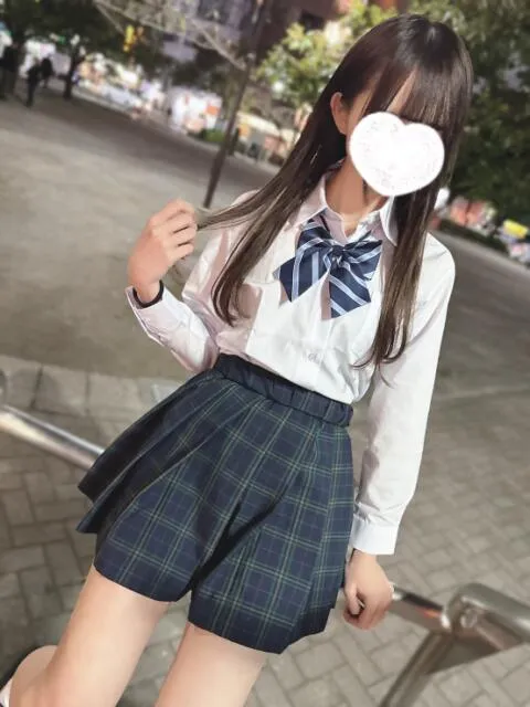 みる『ガチ美少女はウブな恥ずかしがり屋』
