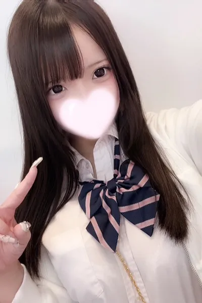 もも(JK上がりたて18歳)