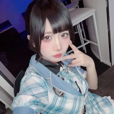 にこ
