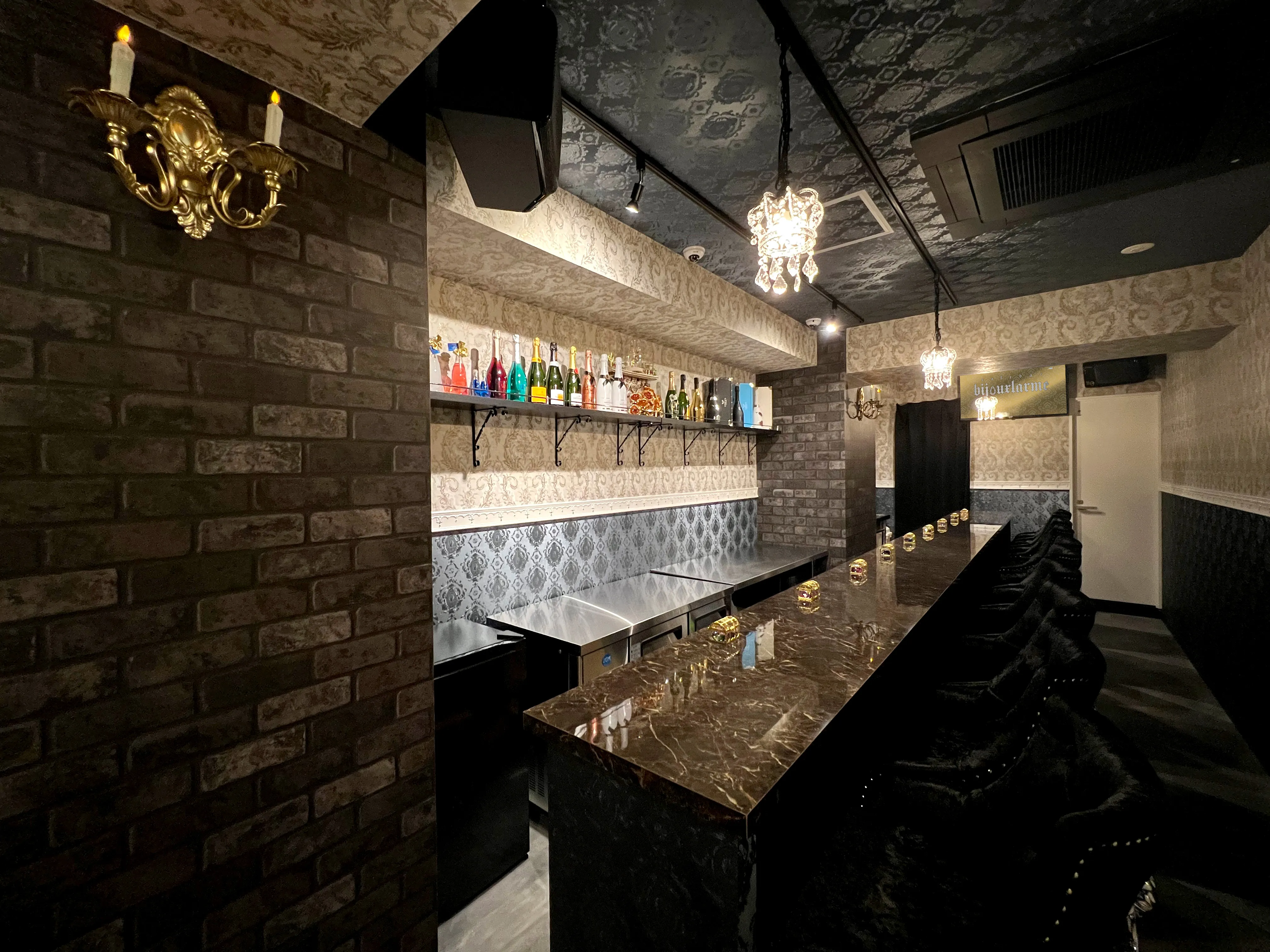 ビジュラム新宿歌舞伎町店 店内画像 1