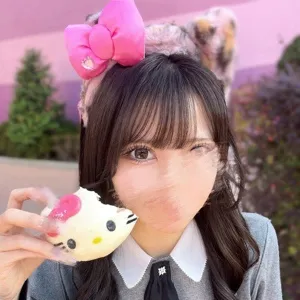 佐藤ひとみ