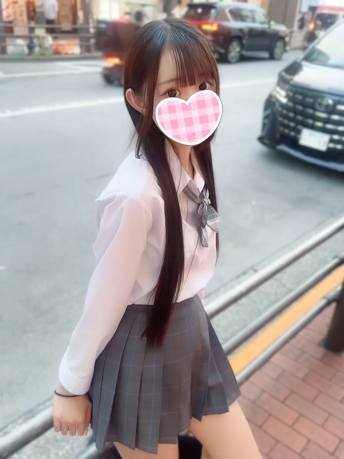 【モデル学校に通うSSS級スタイルのモデルの卵】みれ(JK上がりたて18歳)