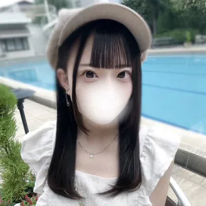 葉月れいな