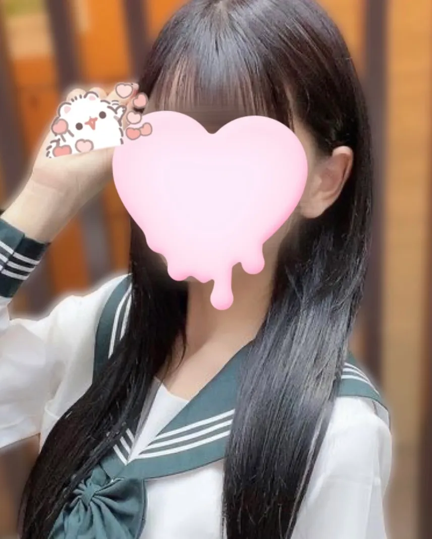もね(JK上がりたて18歳)