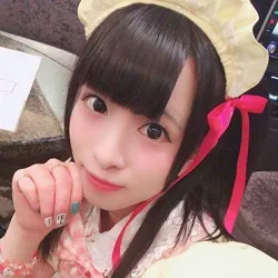 にこ