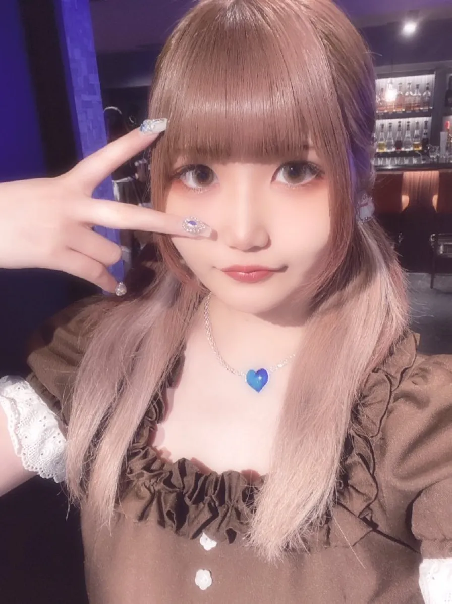 あいな