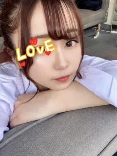 ゆりな