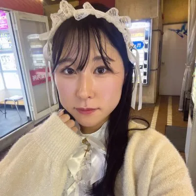 ゆりな
