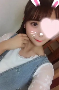 脳汁が溢れ出すこと間違いなし!!挑戦的な18歳の女の子とリフレが楽しめる千葉あられ。