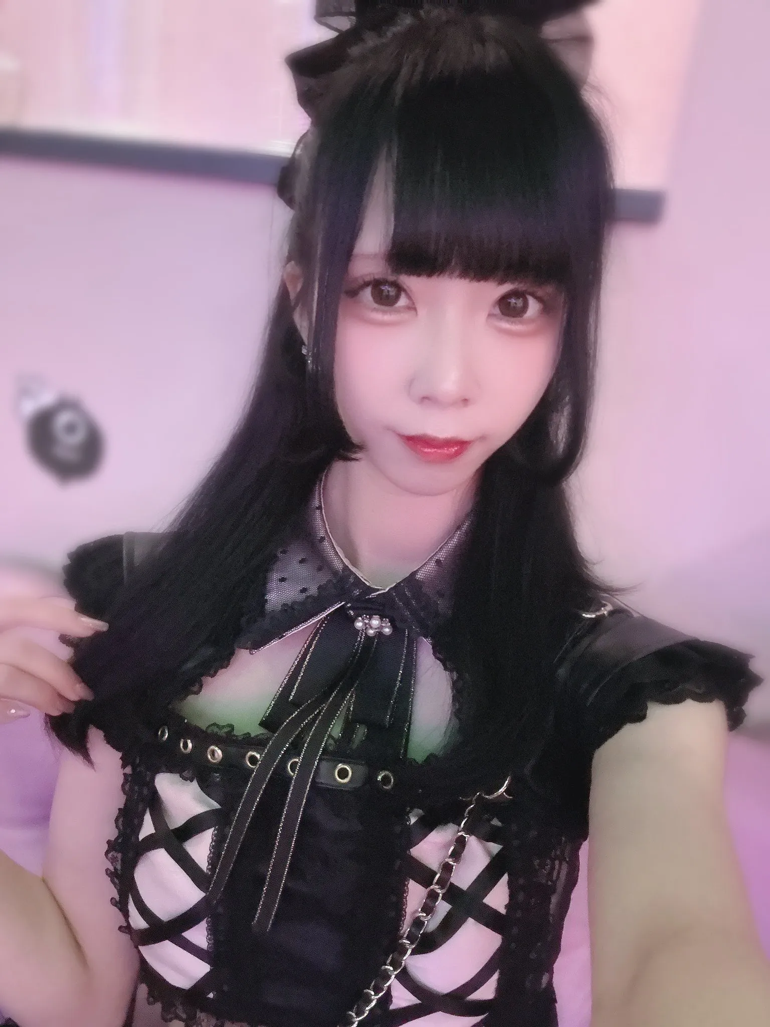 やや